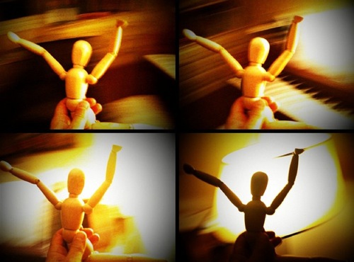 iOS5の新機能！iPhoneでカメラ撮影時に左スワイプすると最近撮影した写真がプレビューできる
