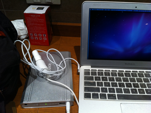 HyperJuice初陣！MacBook Airとの組み合わせで無限インターネットが実現！