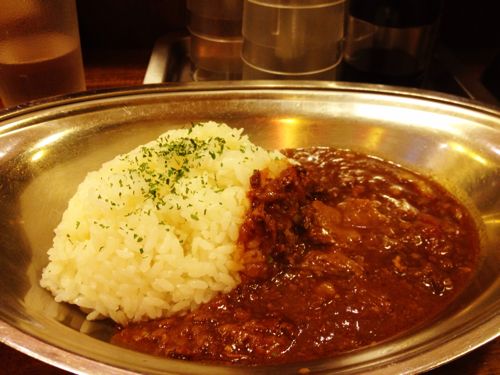 ワンコインで牛すじたっぷり！ 東京・中野にある「ハヤシ屋中野荘」で「ハヤシライス」を食す！