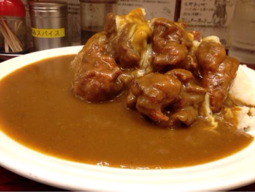 秋葉原のマンモスカレーで「マンモス1kg唐揚げカレー」を食す！