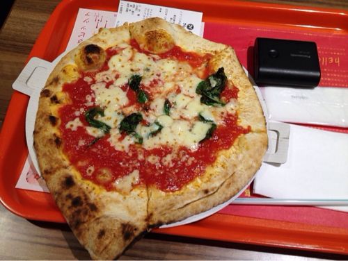渋谷にある安いピザ屋 ナポリス で350円ピザを食す 拡張現実ライフ