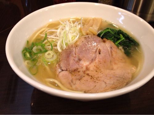 秋葉原にある「らーめん紬麦」で塩ラーメンを食す！