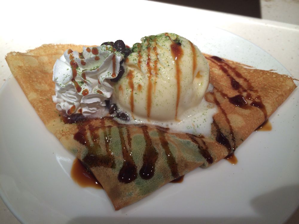 新宿ルミネエストのビタースイーツビュッフェで食べた抹茶あずきクレープがなかなか美味しかった！